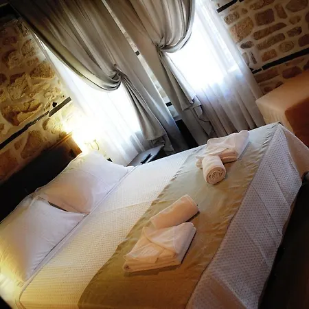 Chorostasi Mansion 招待所 奥纳亚