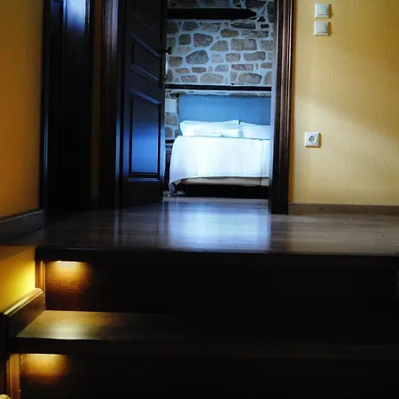 Chorostasi Mansion בית הארחה 3*