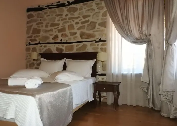 Chorostasi Mansion 3*